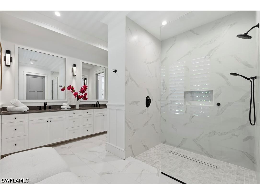 1064 13th Street N Naples FL 34102 226013160 image38