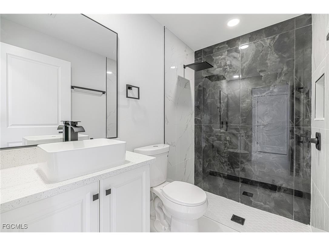 1064 Bells Street E Lehigh Acres FL 33974 2026003743 image10