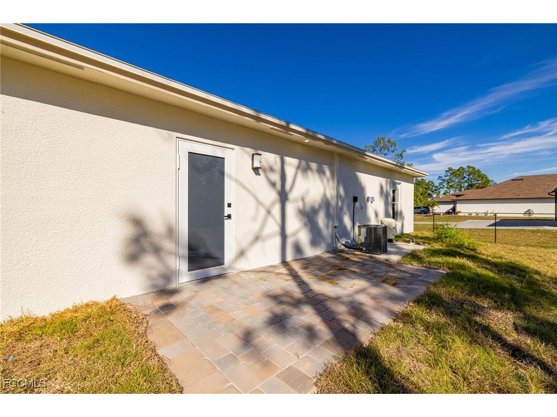 1064 Bells Street E Lehigh Acres FL 33974 2026003743 image4