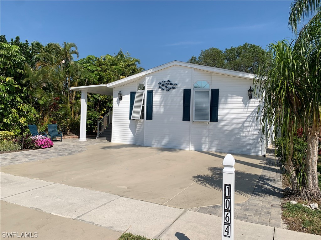 1064 Diamond Lake Circle Naples FL 34114 223017842 image1