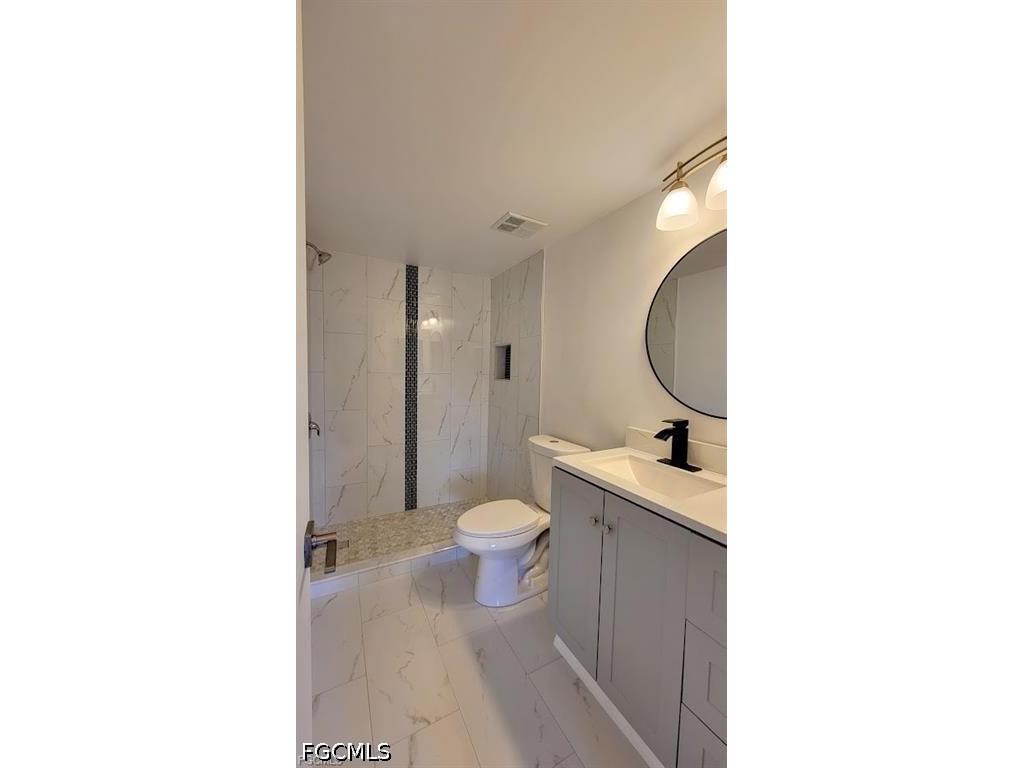 1064 Villa Drive #C203 Labelle FL 33935 2026018153 image12