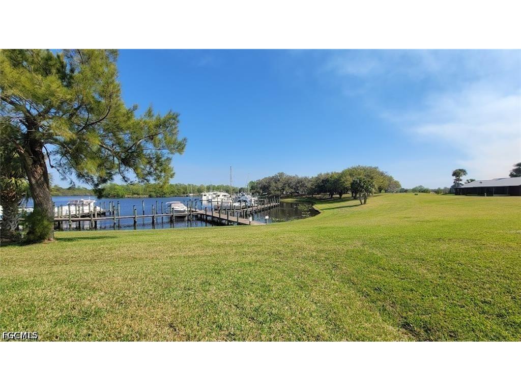 1064 Villa Drive #C203 Labelle FL 33935 2026018153 image4