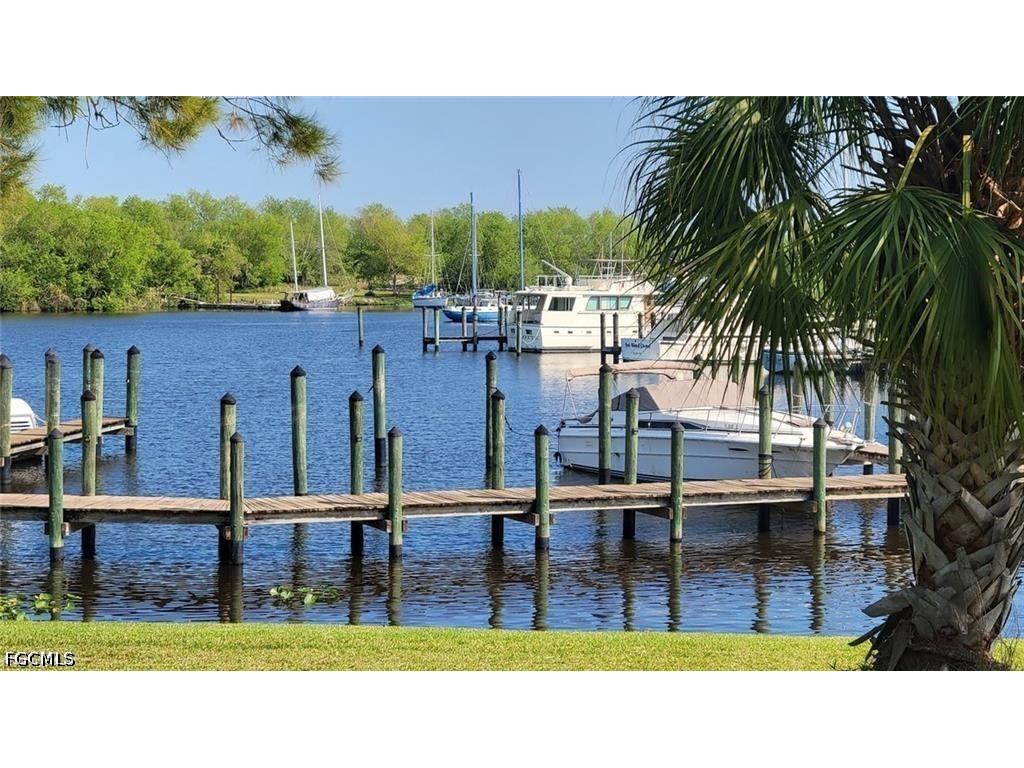 1064 Villa Drive #C203 Labelle FL 33935 2026018153 image5
