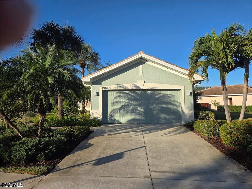 10640 Camarelle Circle Fort Myers FL 33913 2026018593 image1