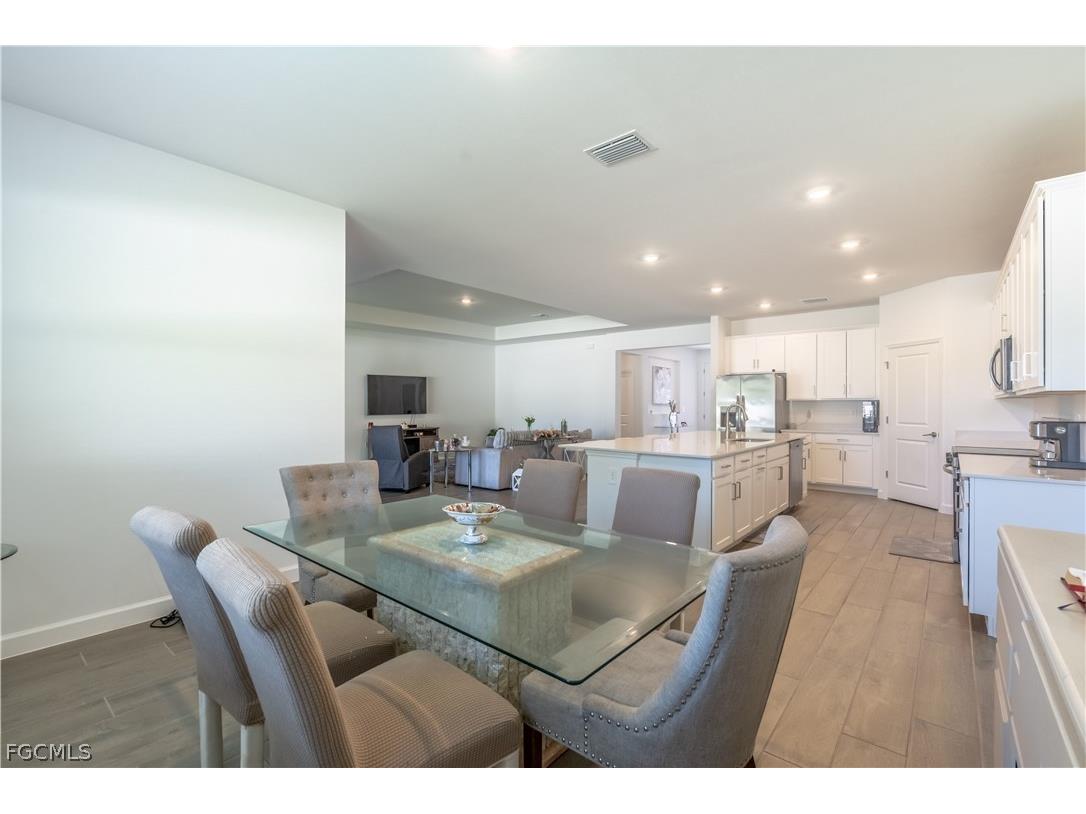 10646 Timber Creek Drive Fort Myers FL 33913 2026013282 image5
