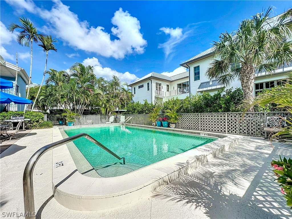 1065 8th Street S #203 Naples FL 34102 226008052 image6