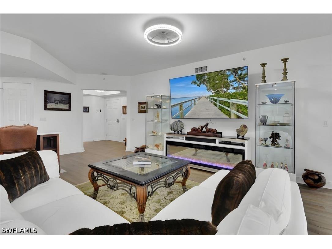 1065 Borghese Lane #2003 Naples FL 34114 226021297 image10