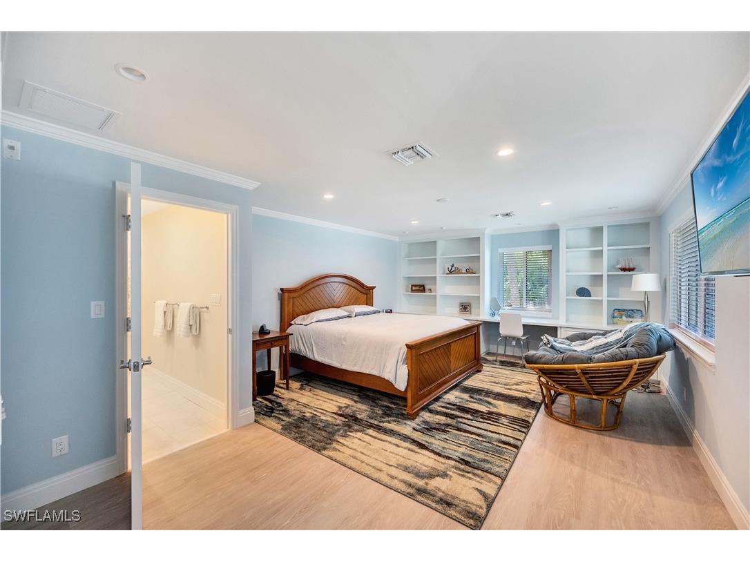 1065 Gulf Shore Boulevard N #201 Naples FL 34102 225067819 image11