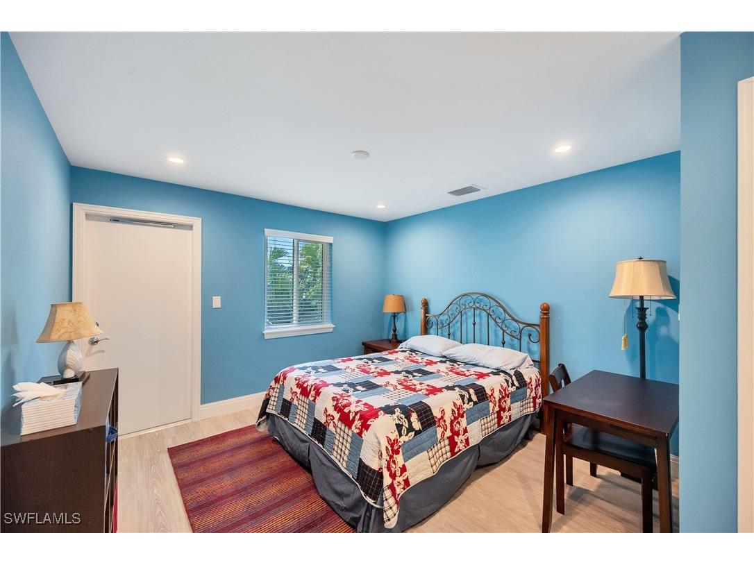 1065 Gulf Shore Boulevard N #201 Naples FL 34102 225067819 image17