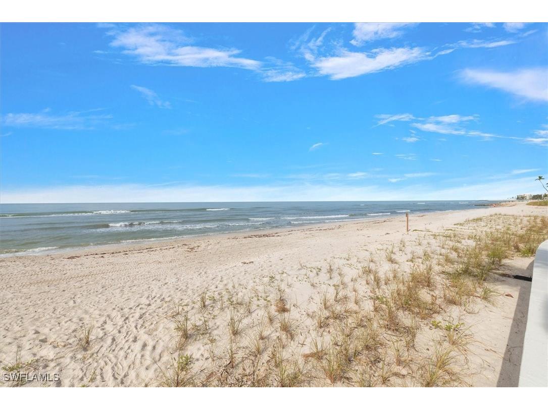 1065 Gulf Shore Boulevard N #205 Naples FL 34102 225080012 image30