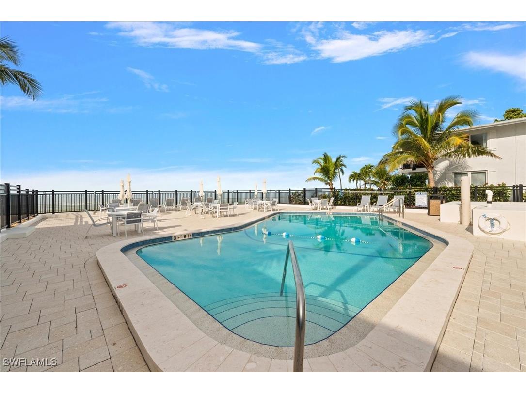 1065 Gulf Shore Boulevard N #205 Naples FL 34102 225080012 image5