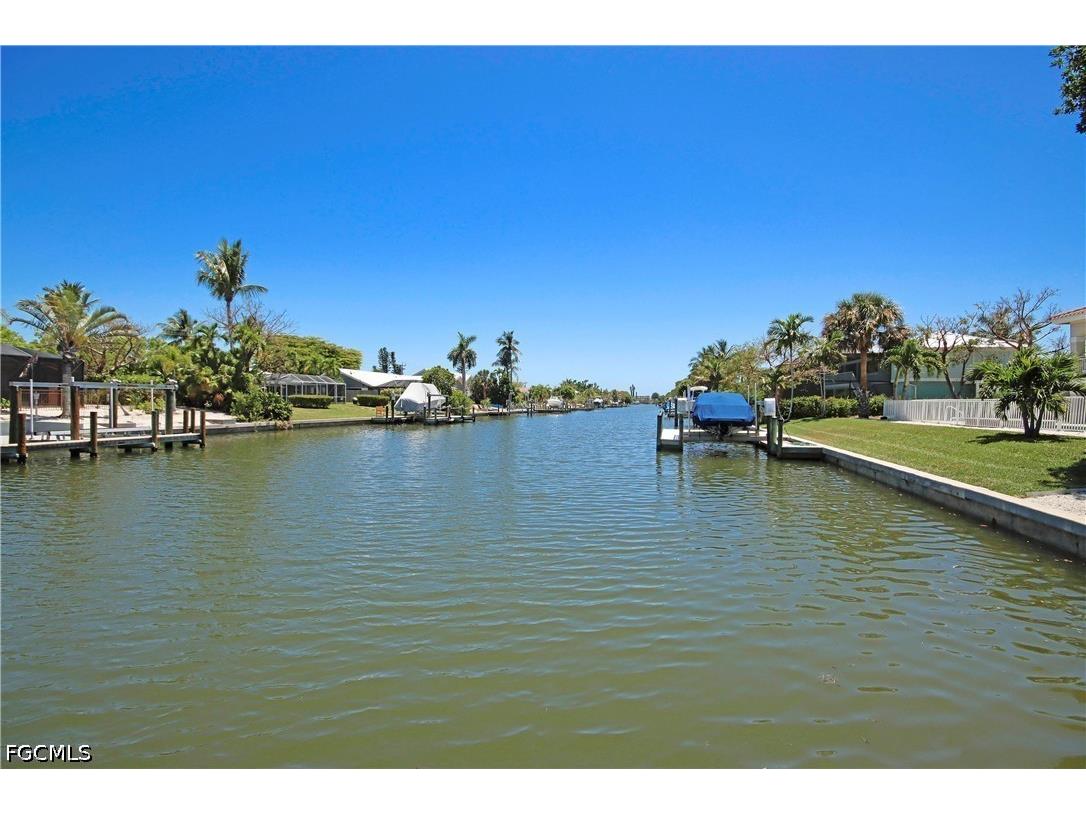 1066 Bailey Road Sanibel FL 33957 2026021739 image31