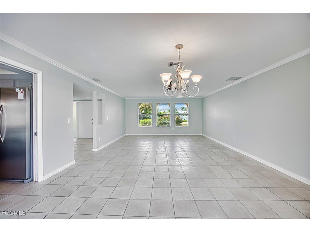 1066 Clarellen Drive Fort Myers FL 33919 2026001619 image11