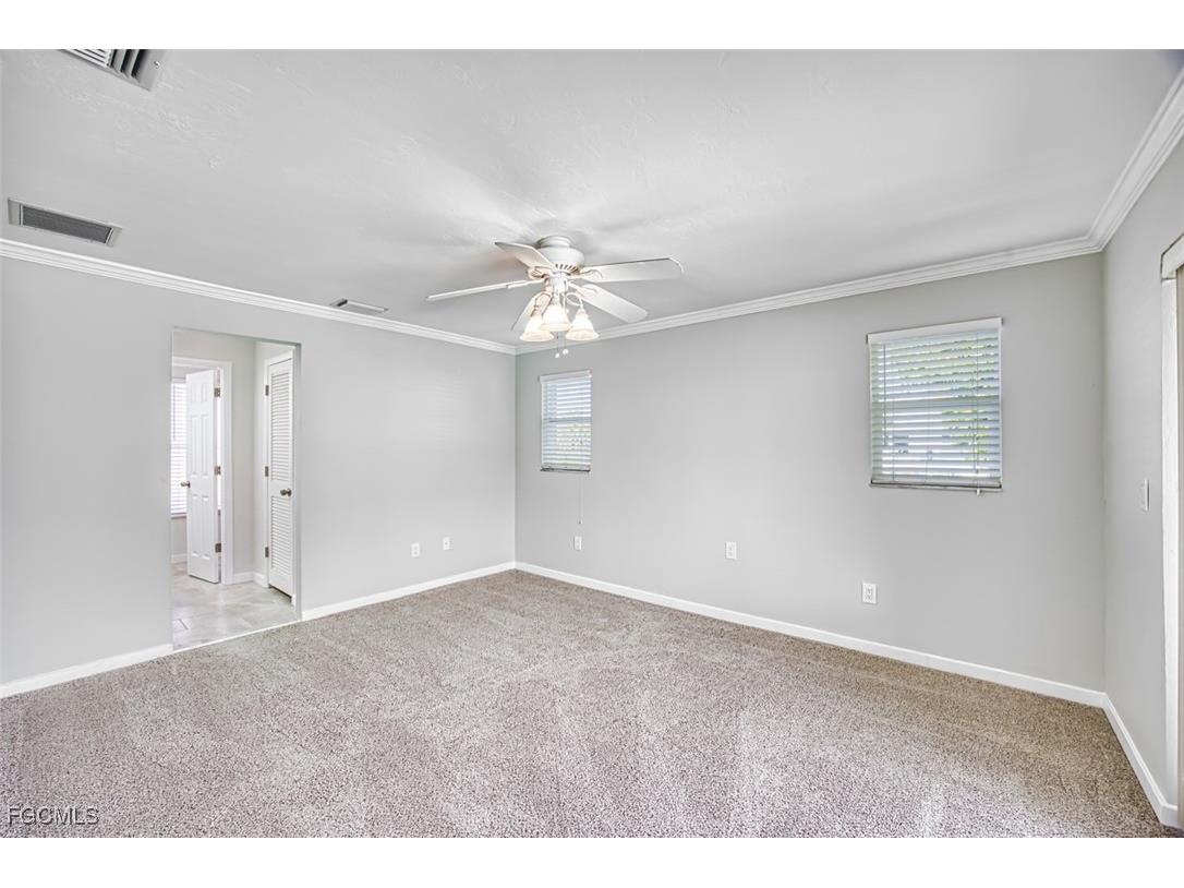 1066 Clarellen Drive Fort Myers FL 33919 2026001619 image12