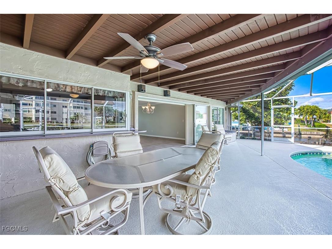 1066 Clarellen Drive Fort Myers FL 33919 2026001619 image33
