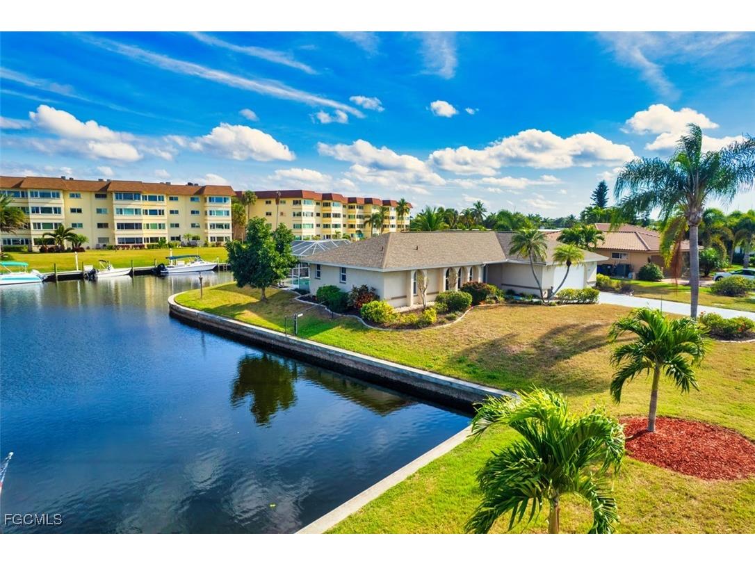 1066 Clarellen Drive Fort Myers FL 33919 2026001619 image41