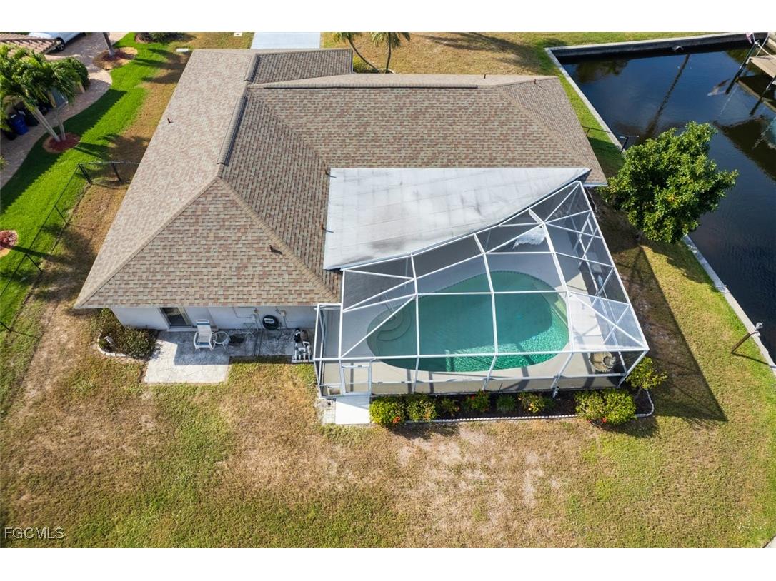 1066 Clarellen Drive Fort Myers FL 33919 2026001619 image5