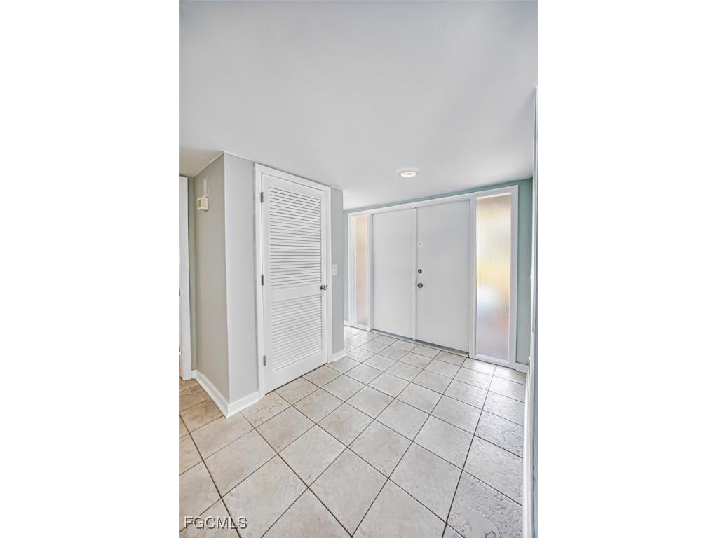 1066 Clarellen Drive Fort Myers FL 33919 2026001619 image7