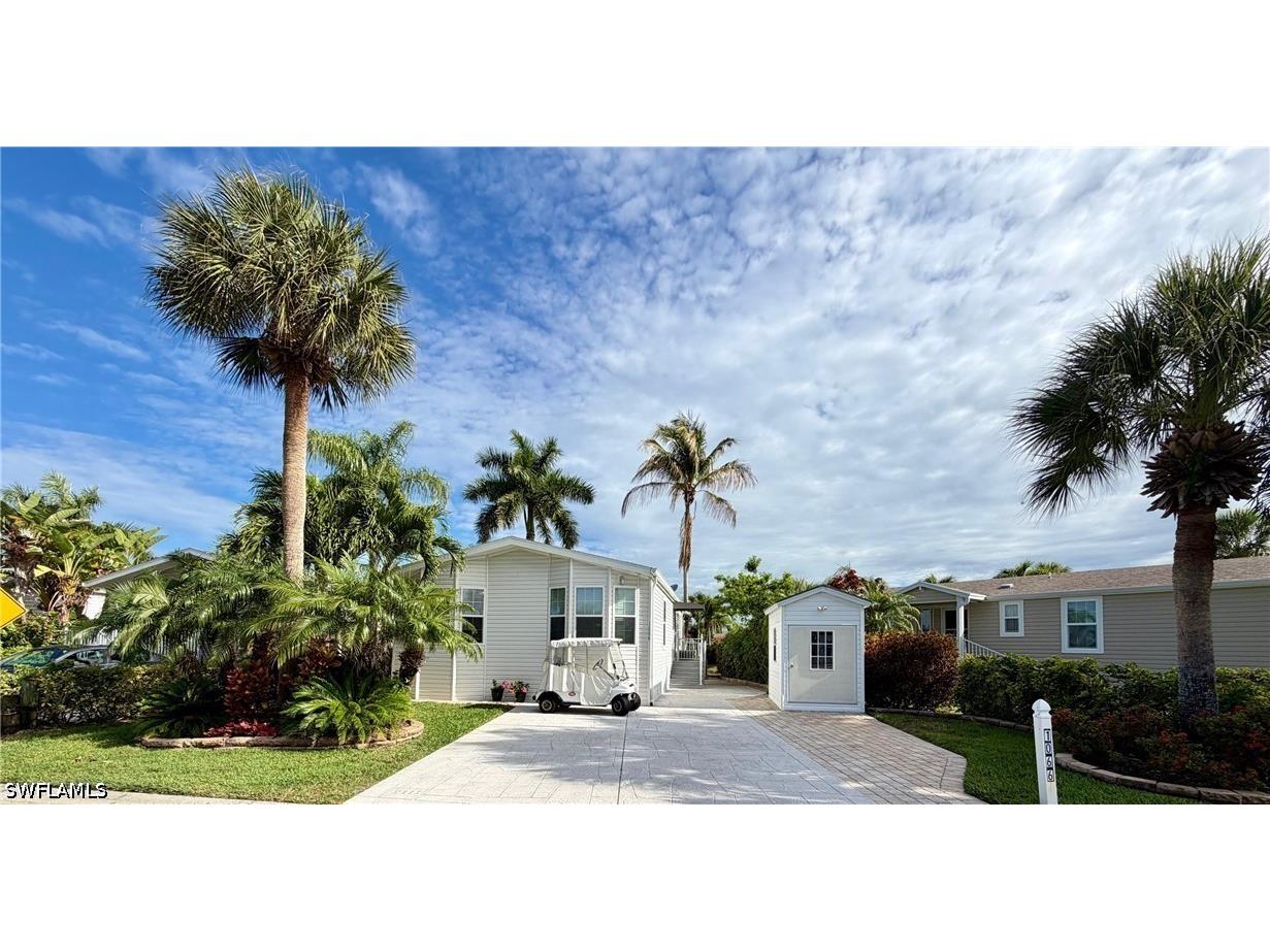 1066 Silver Lakes Boulevard Naples FL 34114 226017371 image2