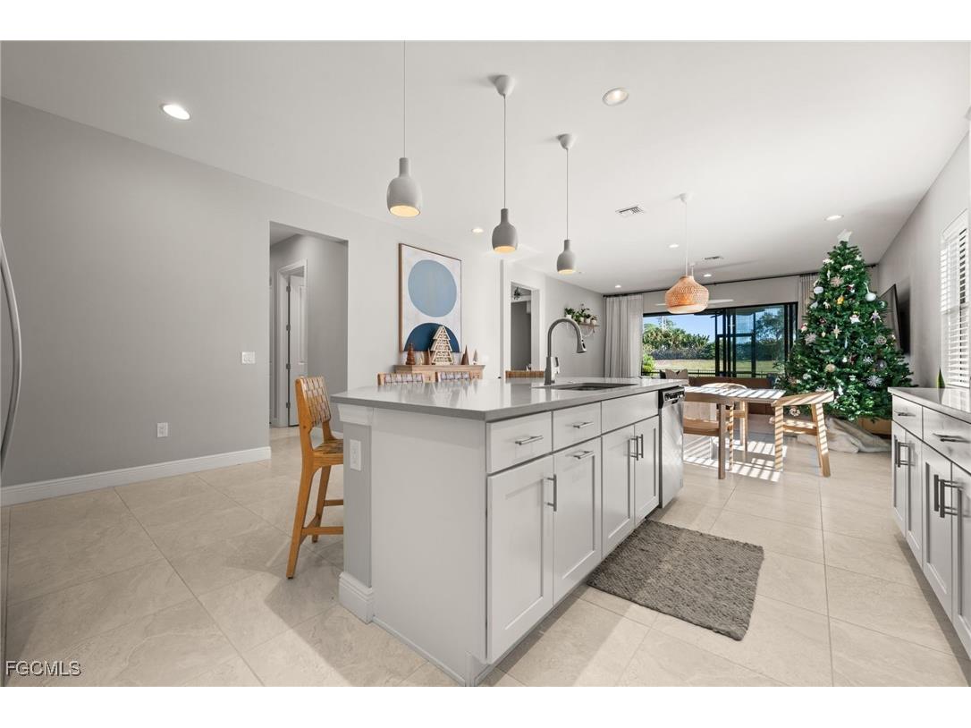 10661 Essex Square Boulevard Fort Myers FL 33913 2025023840 image14