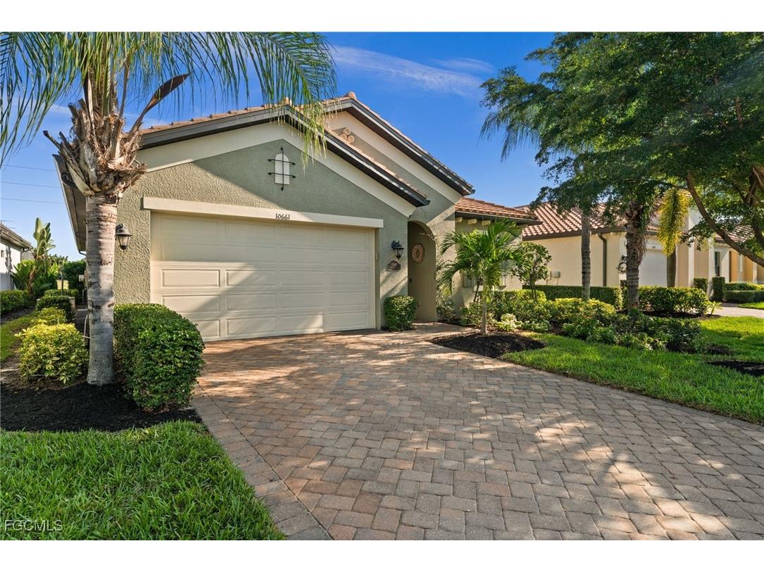 10661 Essex Square Boulevard Fort Myers FL 33913 2025023840 image3