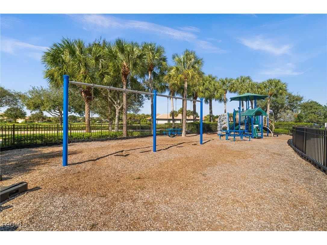 10661 Essex Square Boulevard Fort Myers FL 33913 2025023840 image40