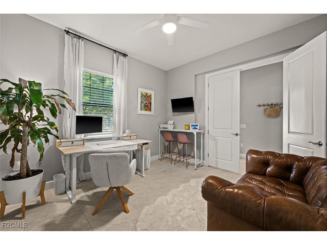 10661 Essex Square Boulevard Fort Myers FL 33913 2025023840 image6