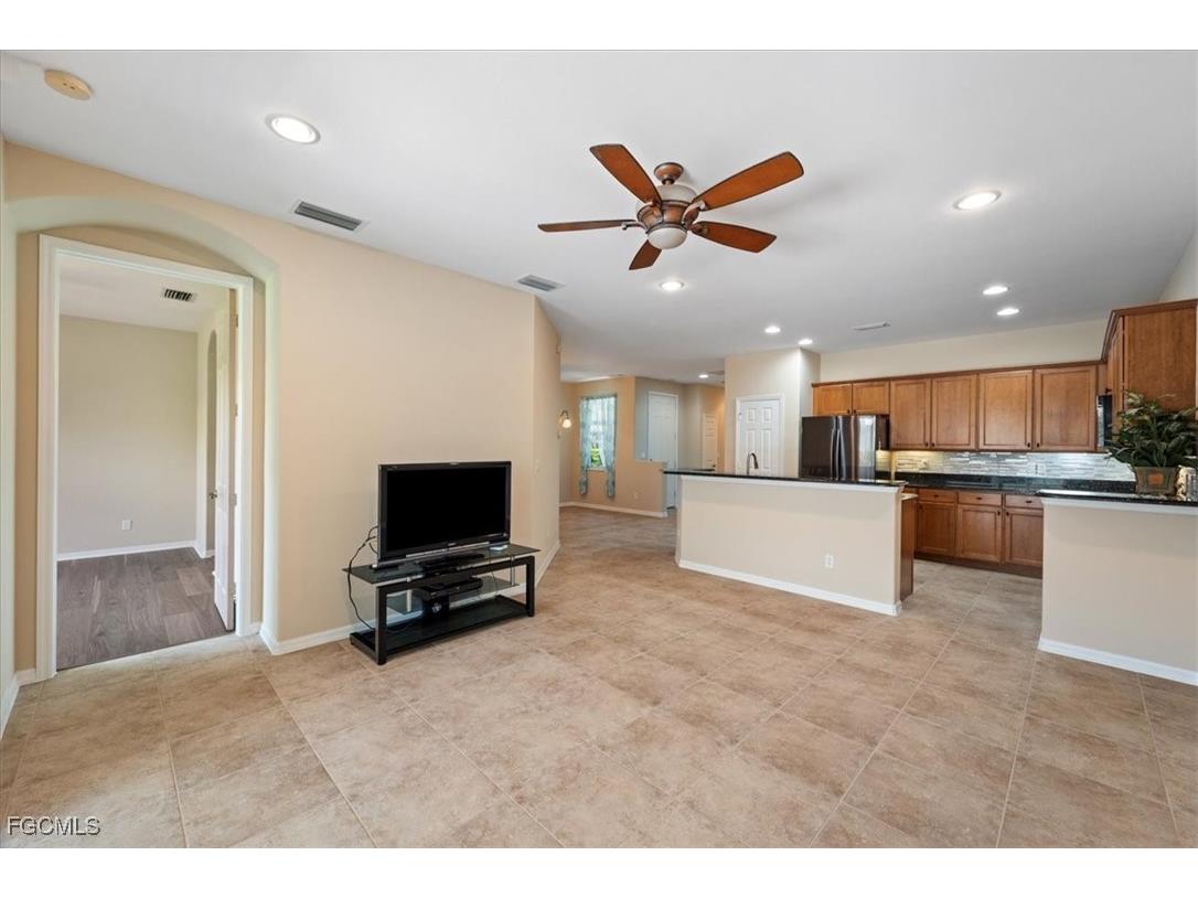 10662 Camarelle Circle Fort Myers FL 33913 2025003263 image14