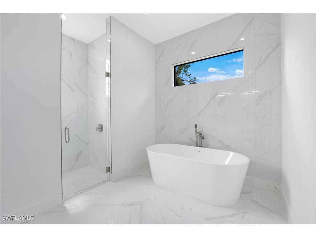 1068 16th Street NE Naples FL 34120 225081080 image15