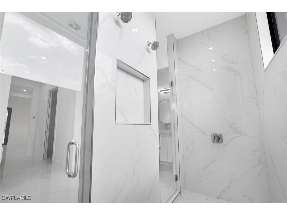 1068 16th Street NE Naples FL 34120 225081080 image16