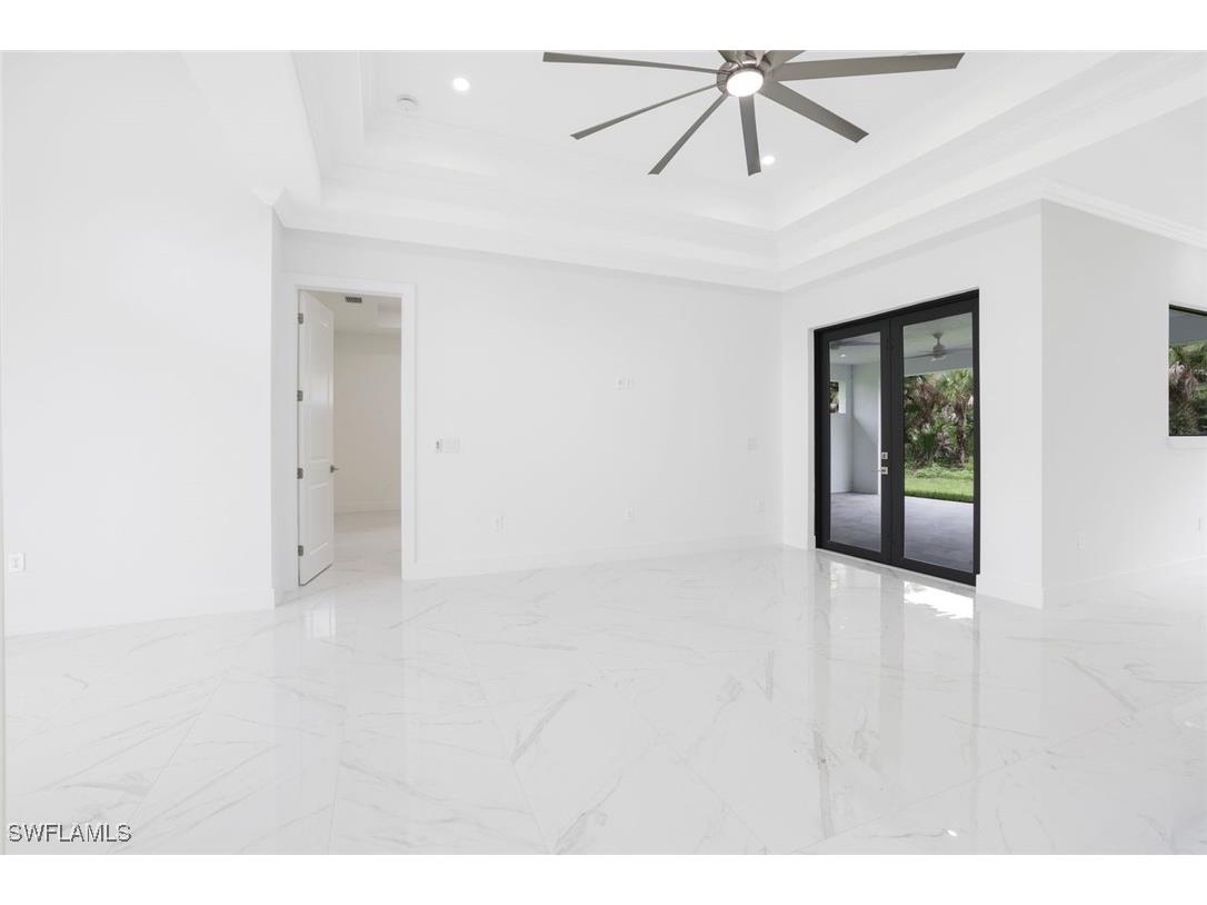 1068 16th Street NE Naples FL 34120 225081080 image3