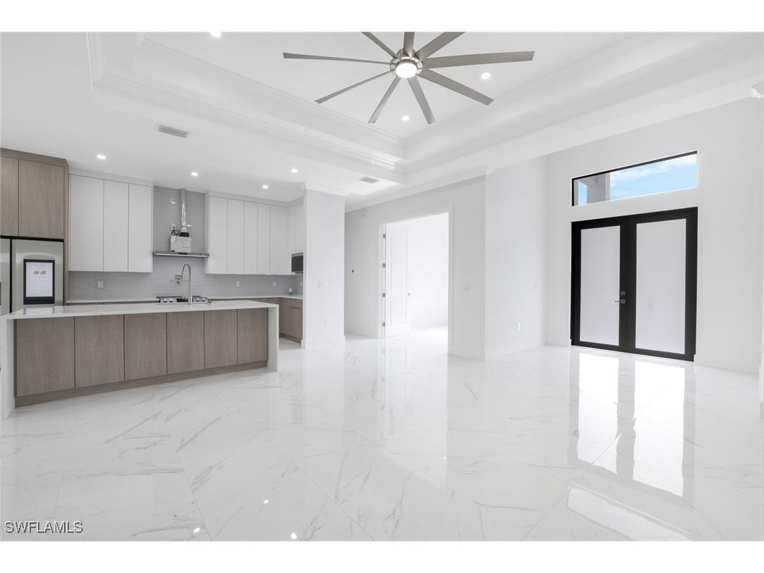 1068 16th Street NE Naples FL 34120 225081080 image4