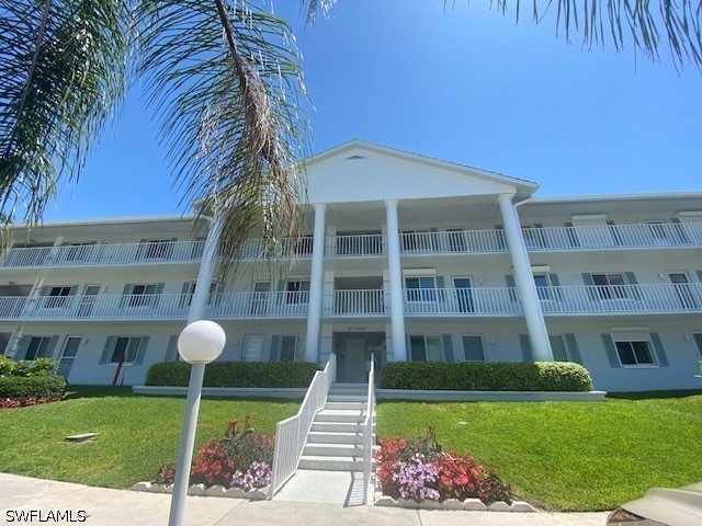 10682 Gulfshore Drive #304 C Naples FL 34108 226020082 image1