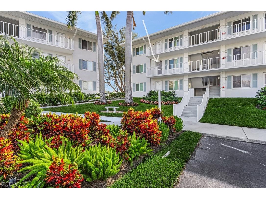 10682 Gulf Shore Drive #C-201 Naples FL 34108 223087700 image1