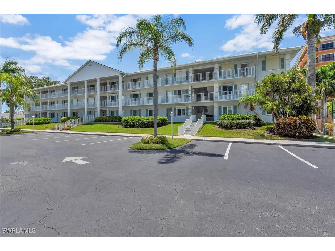 10682 Gulf Shore Drive #C205 Naples FL 34108 225080651 image24