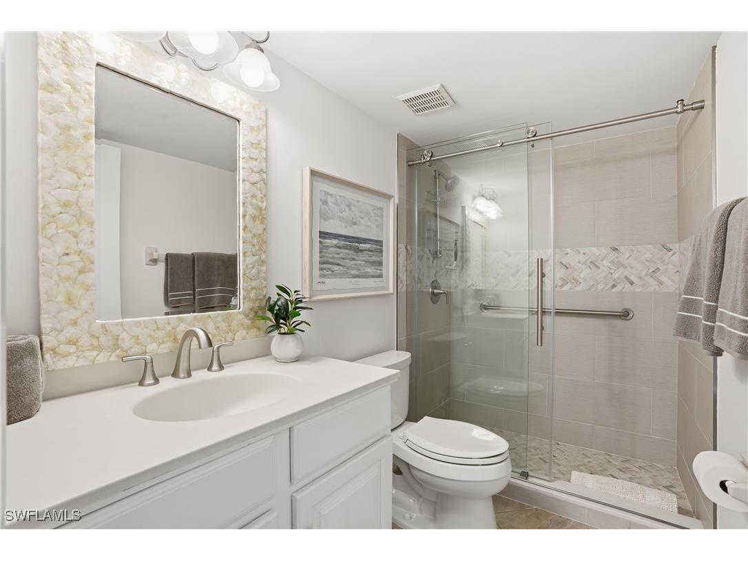 10684 Gulf Shore Drive #106B Naples FL 34108 225079950 image25