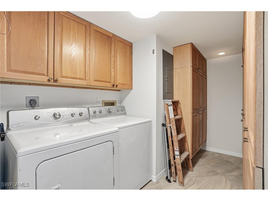 10684 Gulf Shore Drive #106B Naples FL 34108 225079950 image28