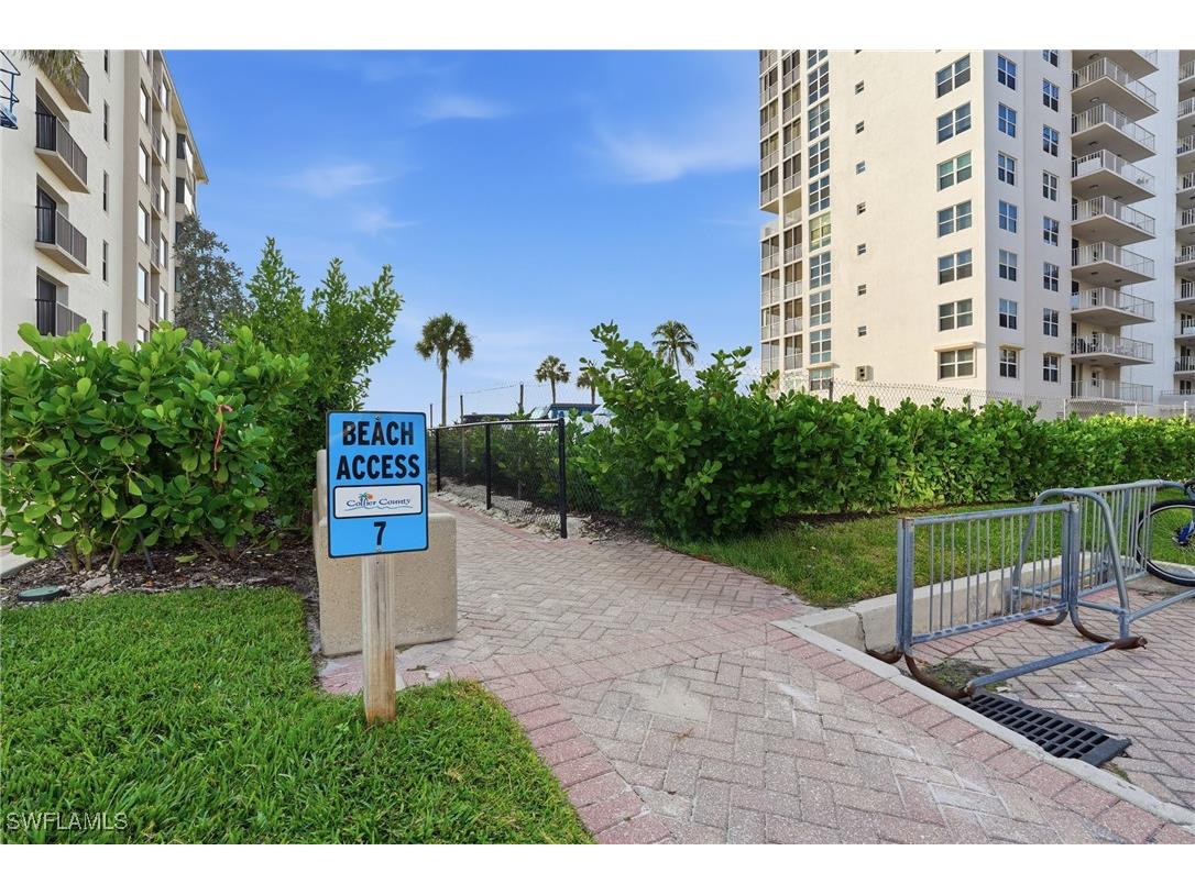 10684 Gulf Shore Drive #106B Naples FL 34108 225079950 image34