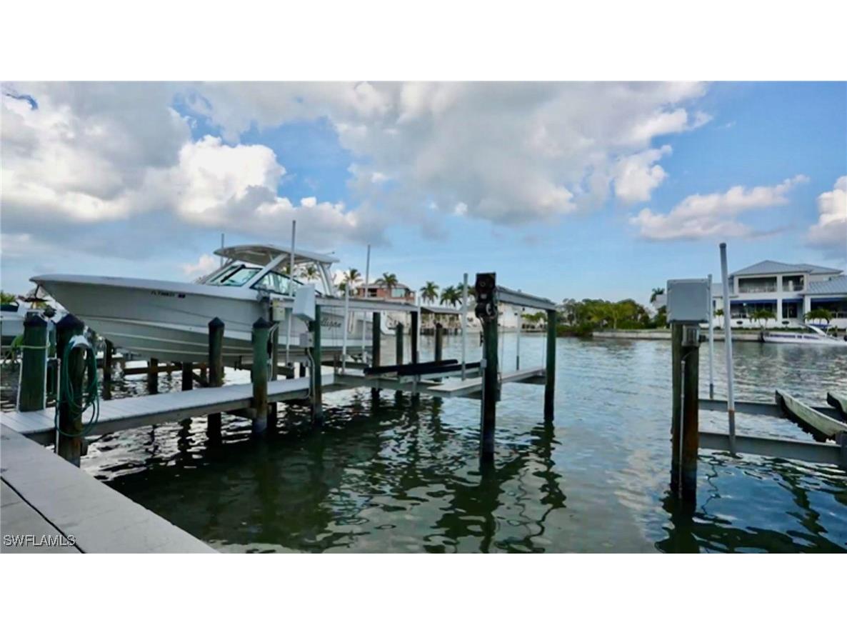 10684 Gulf Shore Drive #106B Naples FL 34108 225079950 image37