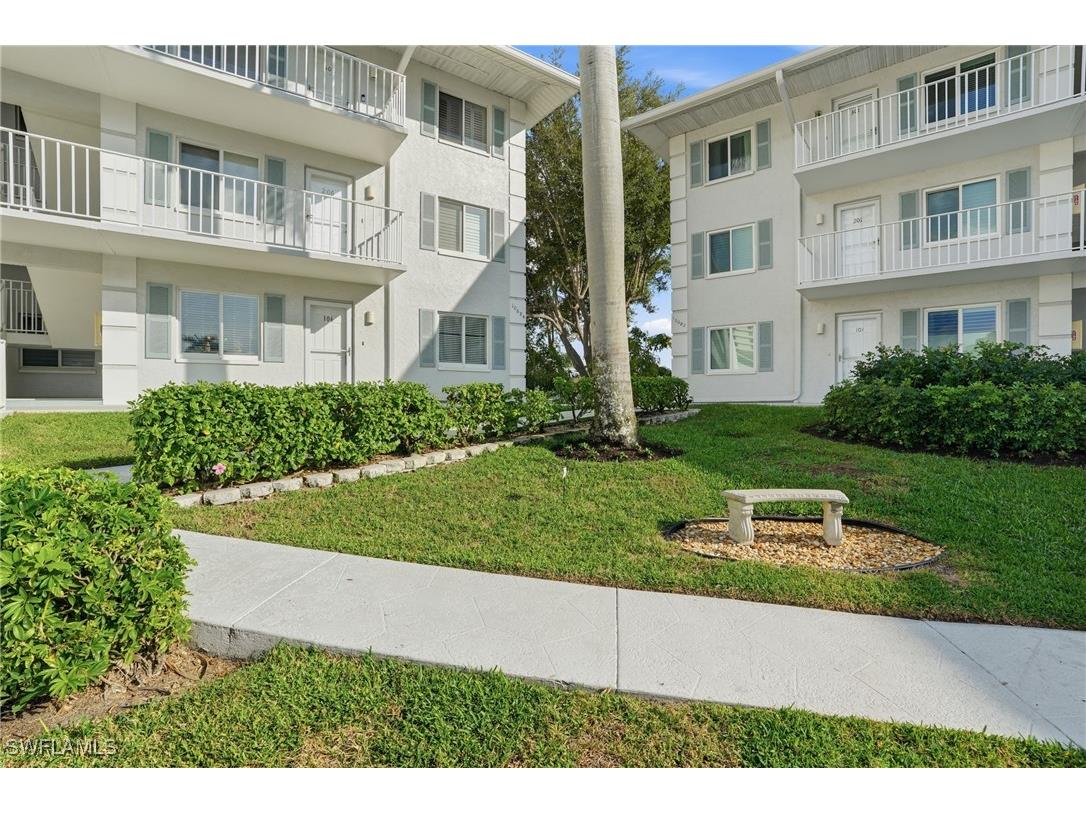 10684 Gulf Shore Drive #106B Naples FL 34108 225079950 image6