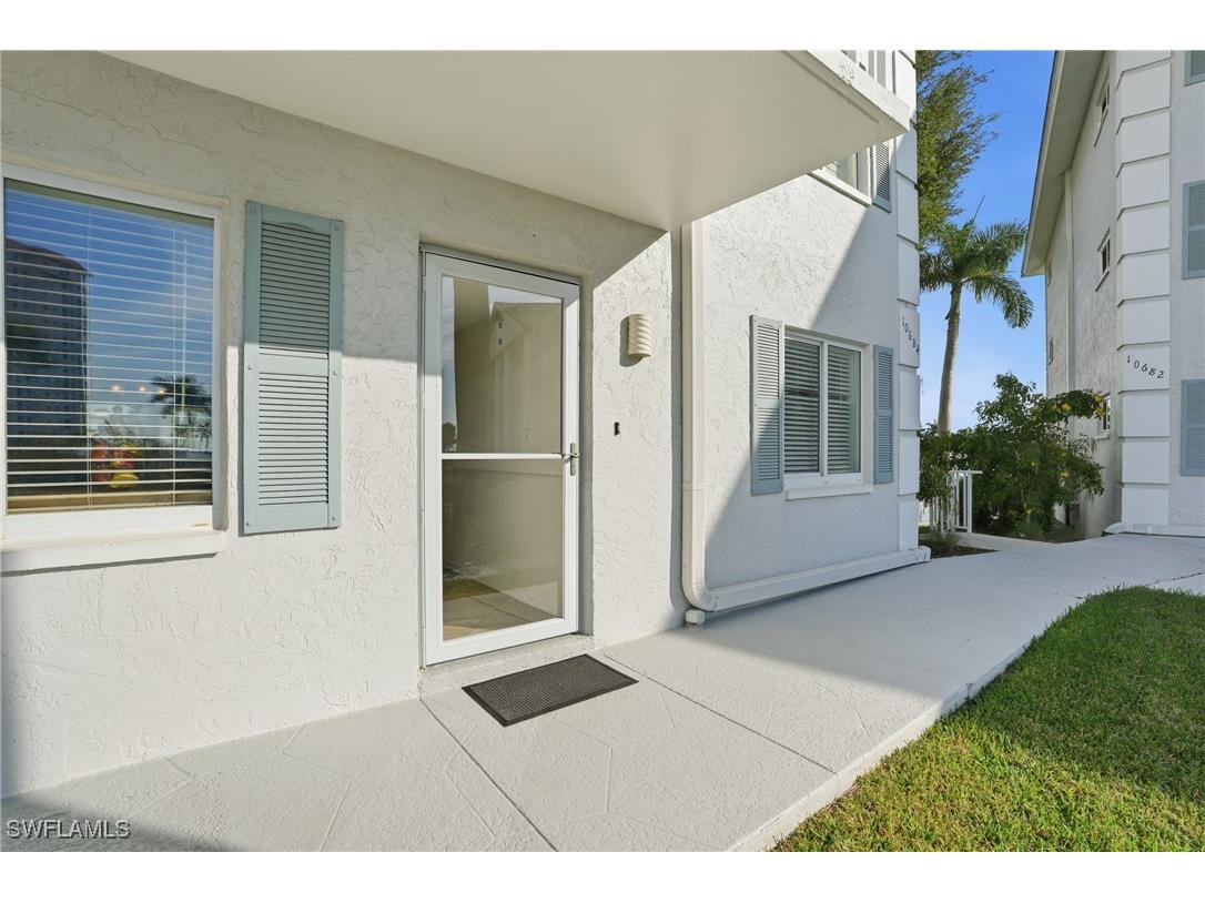 10684 Gulf Shore Drive #106B Naples FL 34108 225079950 image7