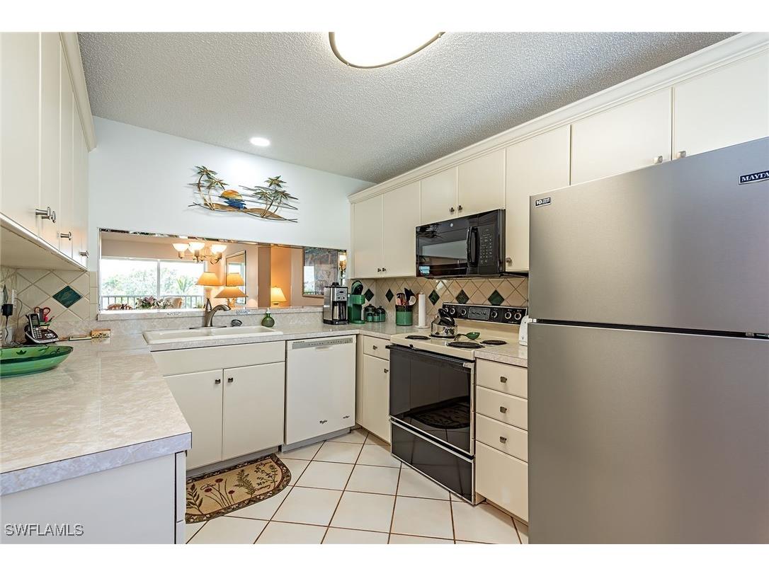 10684 Gulf Shore Drive #B-305 Naples FL 34108 225060648 image5