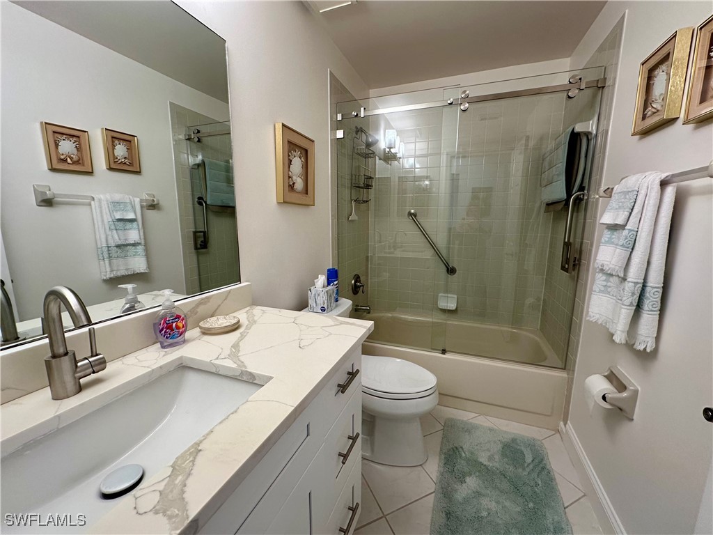 10686 Gulfshore Drive #304 A Naples FL 34108 225057968 image18