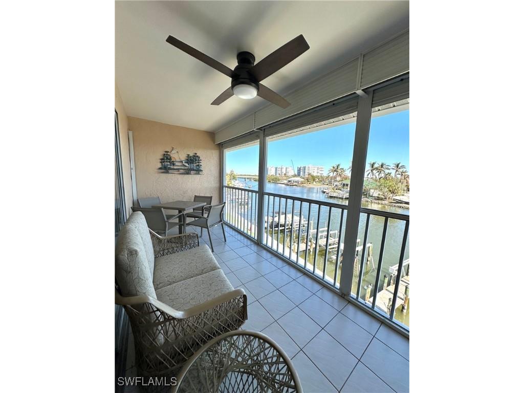 10686 Gulfshore Drive #304 A Naples FL 34108 225057968 image21