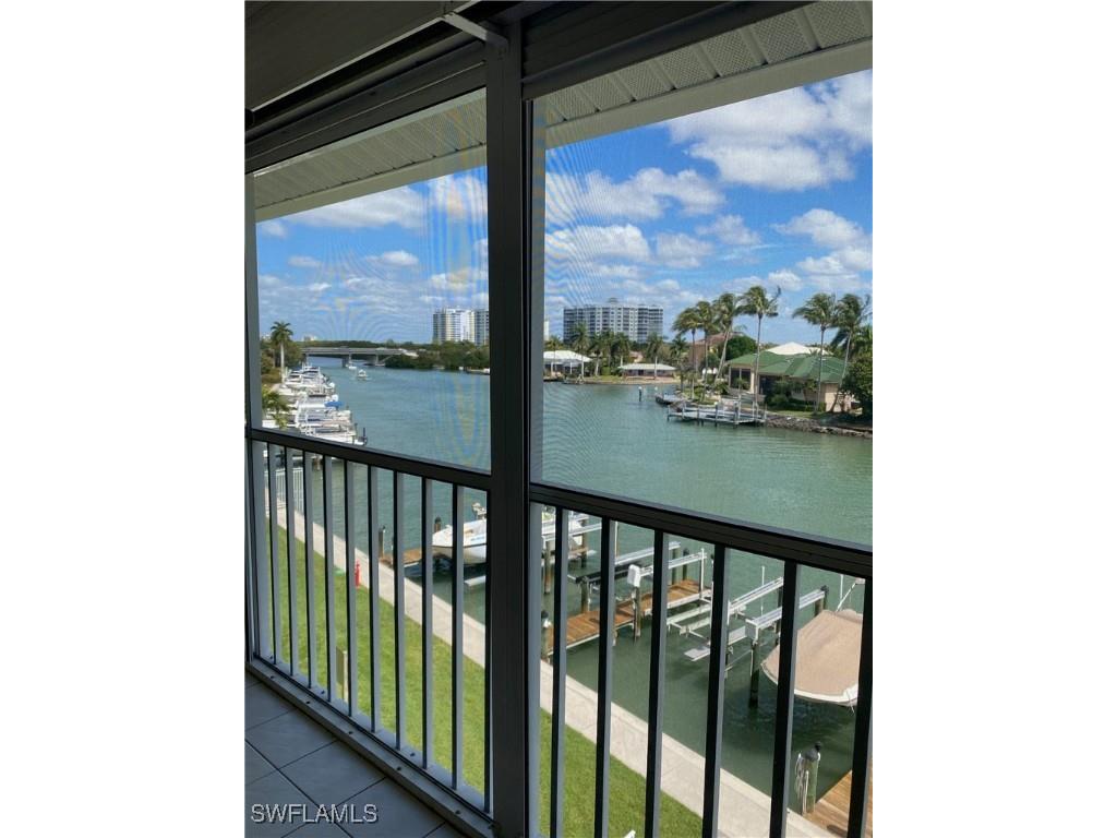 10686 Gulfshore Drive #304 A Naples FL 34108 225057968 image24