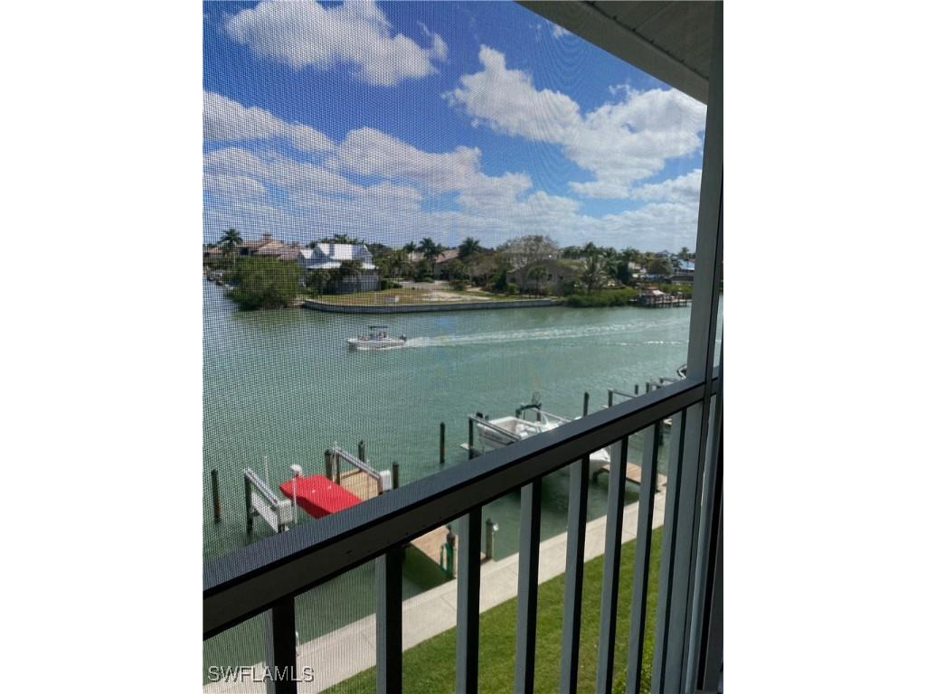 10686 Gulfshore Drive #304 A Naples FL 34108 225057968 image25