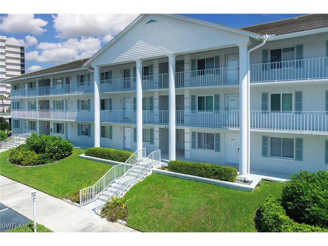 10686 Gulf Shore Drive #A-104 Naples FL 34108 225073752 image2