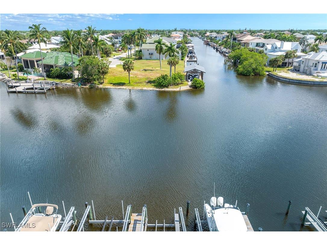 10686 Gulf Shore Drive #A-104 Naples FL 34108 225073752 image24