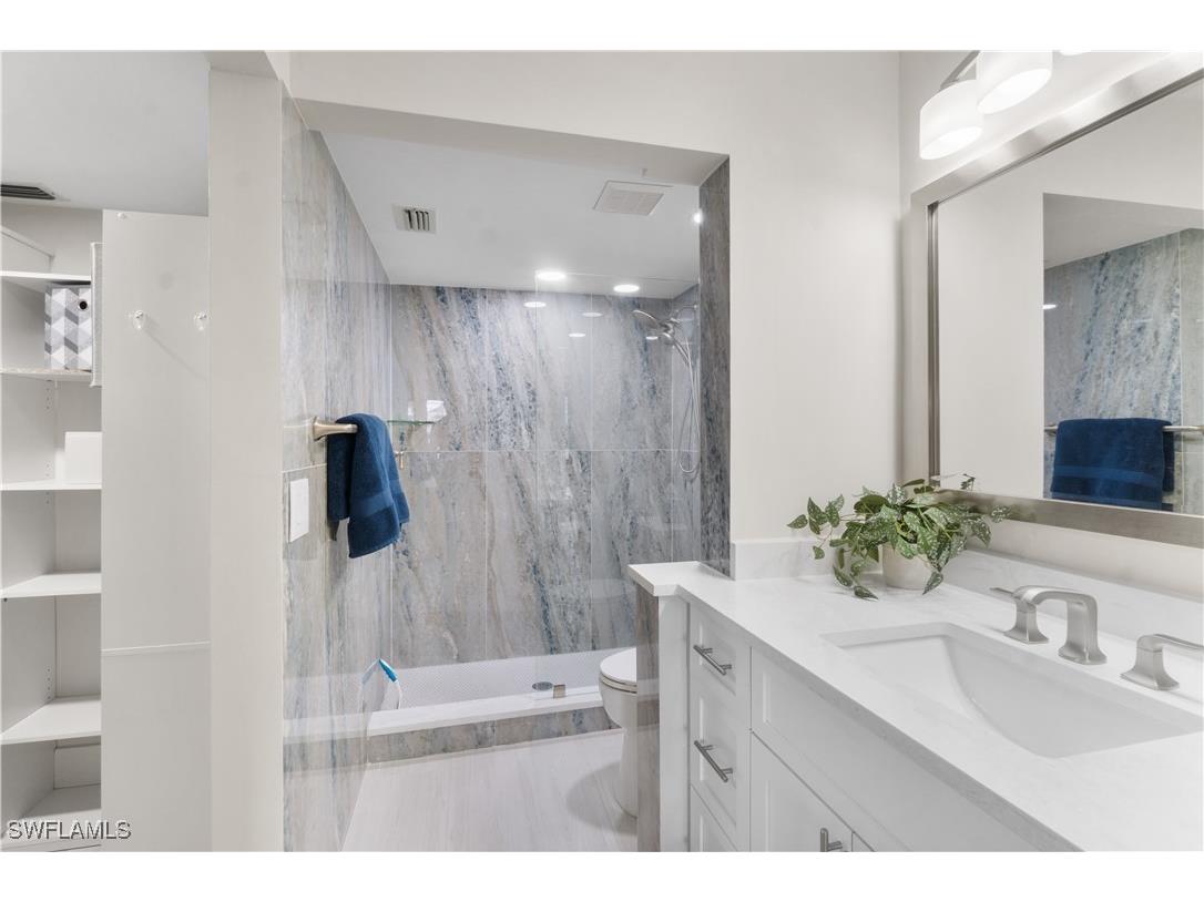 10686 Gulf Shore Drive #A105 Naples FL 34108 225069500 image8