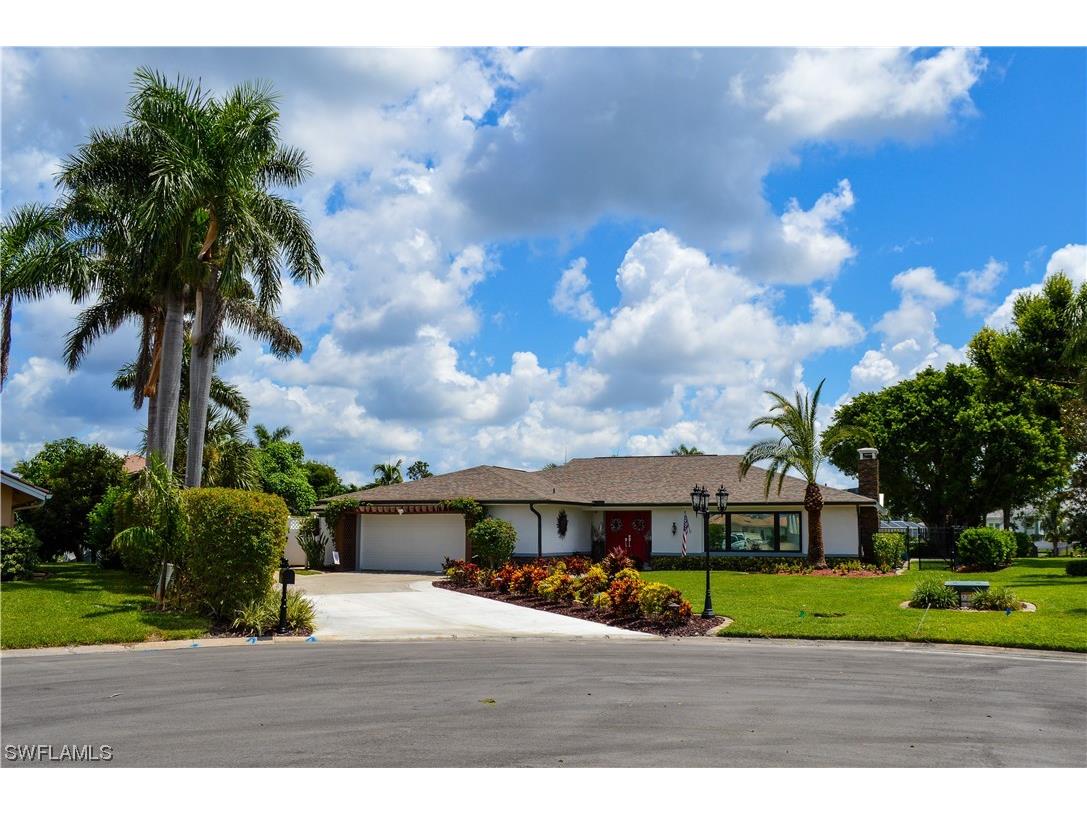 1069 Bal Isle Drive Fort Myers FL 33919 223057765 image1